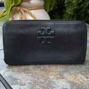 Tory Burch Black Thea Zip Continental Leather Wallet Flaw